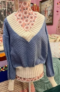 Suéter tejido Cottagecore azul aciano (talla M) - Imagen 1 de 7
