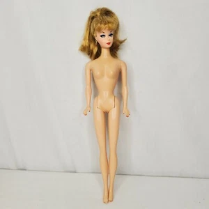 Vintage Pferdeschwanz Barbie Reproduktion Akt Puppe blonde Haare helle Iris Augen  - Bild 1 von 12