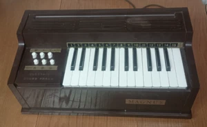 Vintage Electric Organ Magnus Chord Model 300 USA Brown - Picture 1 of 23