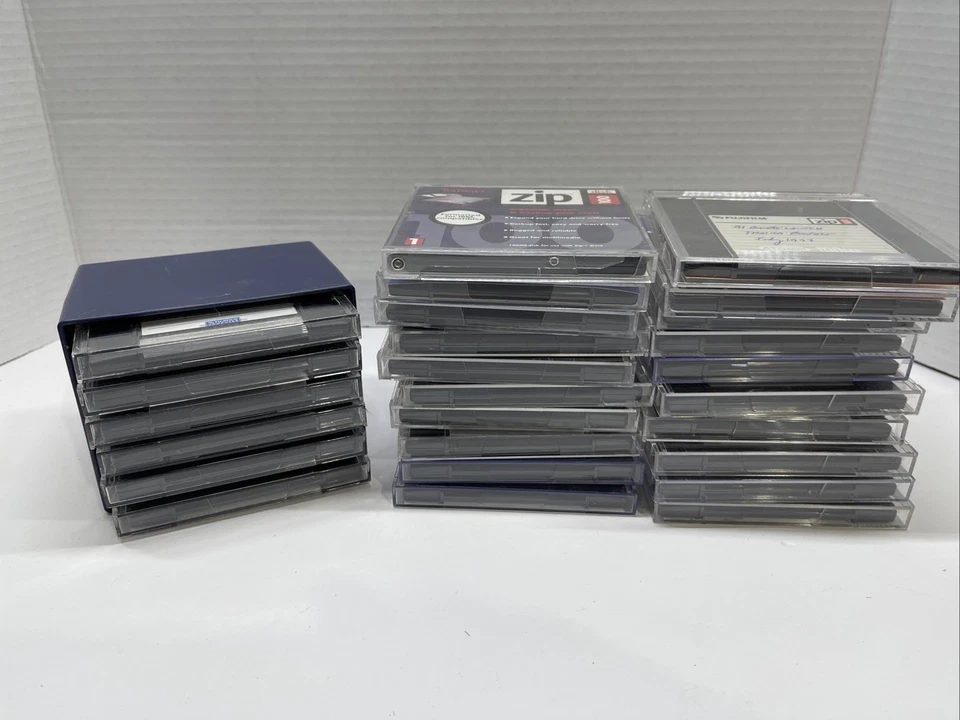 Lot of 26 Iomega Zip 100MB Disks  - UNTESTED - W/6 disk Case - Image 1 of 4