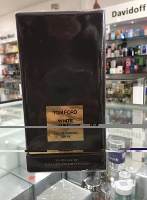 Tom Ford白色麂皮绒淡香精 — 第 1/2 张图片