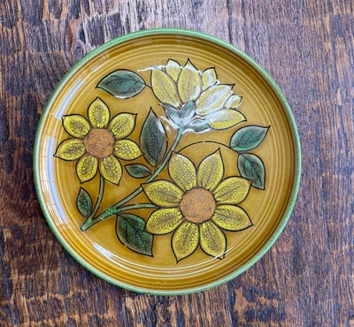 Plato amarillo pequeño vintage Poppy Trail de Metlox girasol 10" Foto 1 de 4