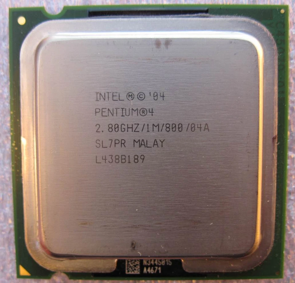 Processore Intel Pentium 4 520J SL7PR 2.80GHz 800MHz FSB 1MB Cache Socket 775 - Immagine 1 di 1