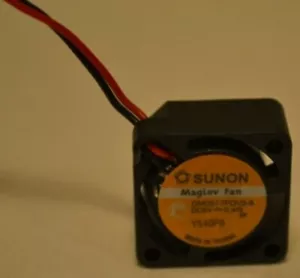 SUNON GM0517PDV3-8 17x17x8mm 1.7cm DC 5V 0.4W mini projector cooling fan - Picture 1 of 3