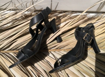 Sandales MINELLI noires en cuir grainé à talons Taille 36 FR Bon état - Photo 1/4