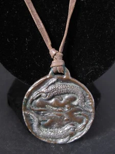 Vintage leather necklace with brass PISCES (20.2 - 21.3) pendant - Picture 1 of 7