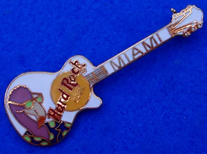 MIAMI PINK FLAMINGO BIRD SUNGLASSES GIBSON LES PAUL GUITAR Hard Rock Cafe PIN - Picture 1 of 1