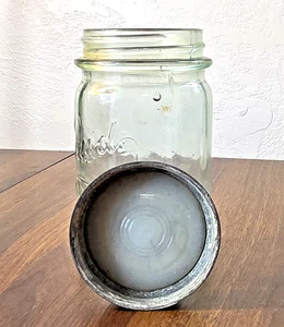 Barattolo banner vintage Boyd Mason pinta con coperchio in porcellana, acqua chiara con tinta mela - Foto 1 di 12