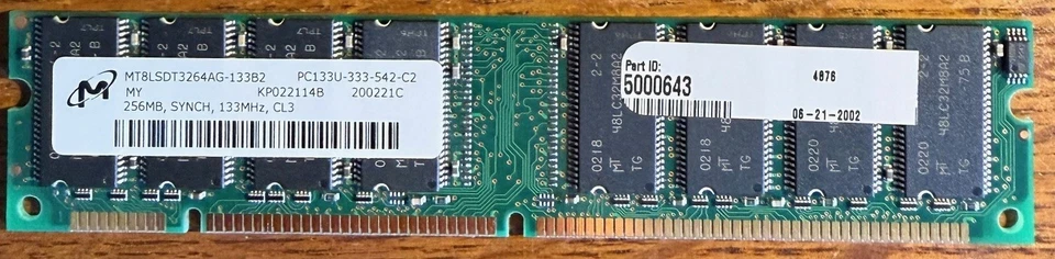 Micron MT8LSDT3264AG-133B2 256MB 133MHz PC133 sin ECC sin búfer CL3 168 pines UDI Foto 1 de 1