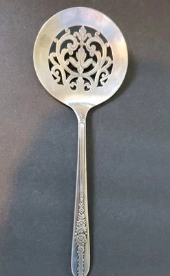 Placa Nobleza 1939 Royal Rose Tomate Servidor Floral Plateado 4 Coronas, 8" de largo Foto 1 de 4