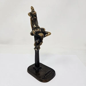 Figura Bufón de Bronce Masónico Real Orden de Bufones Libro de Juego Portatarjetas - Imagen 1 de 16