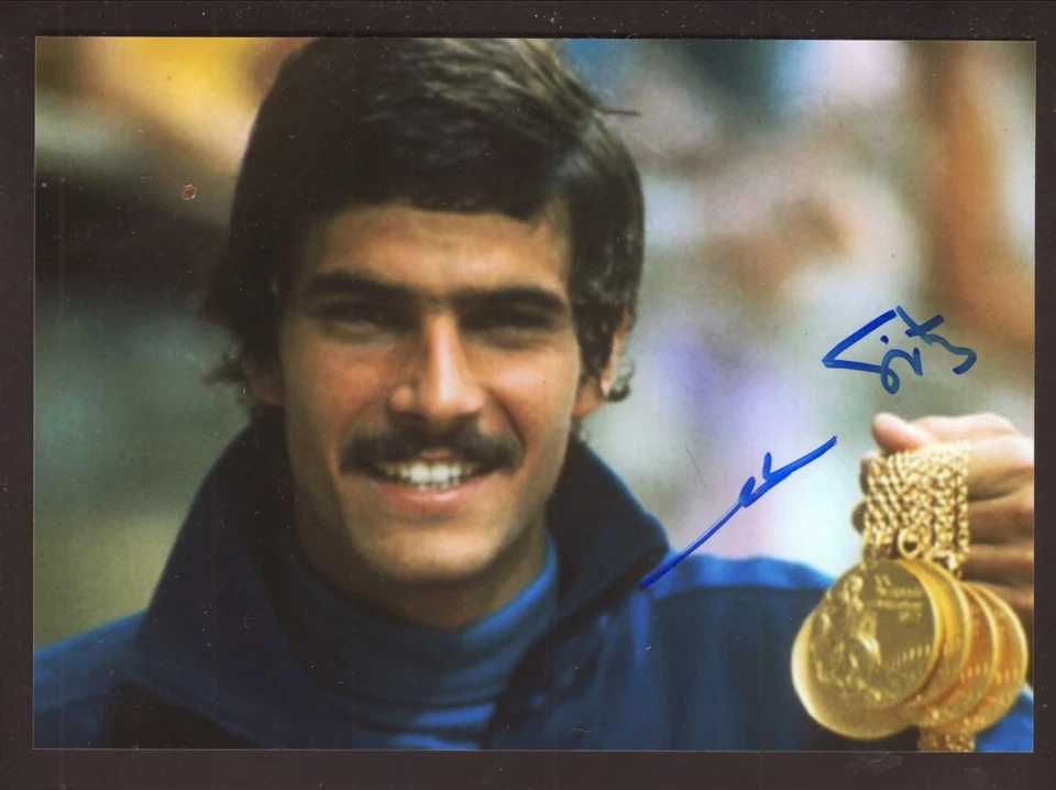 Foto colorida 5x7 autografada campeão olímpico nadador com medalhas de ouro Mark Spitz - Imagem 1 de 1