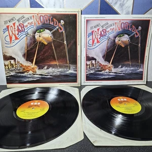 Jeff Wayne's Musical Version "War of the Worlds" Vinyl 2 LP 1978 With Booklet  - Bild 1 von 16