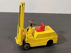 Antique Shioji & Co Japan S-1081 Metal Forklift S-2753 Tin Friction Plate Pallet - Picture 1 of 14