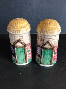Vintage Sylvac Staffordshire England Cottage Collection Salt and Pepper Shaker - Picture 1 of 4