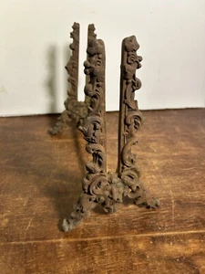 Antique Victorian Cast Iron Ornate Fireplace Screen Holder. 12x10x6" -1 Leg - Picture 1 of 15