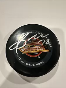 Anthony Beauvillier signiertes offizielles Spiel Puck signiert - Bild 1 von 3