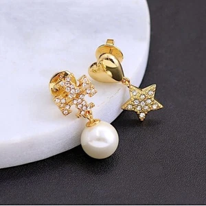 TORY BURCH MISMATCHED PEARL, HEART START DOUBLE T LOGO EARRINGS. RETAIL $138 - Picture 1 of 6