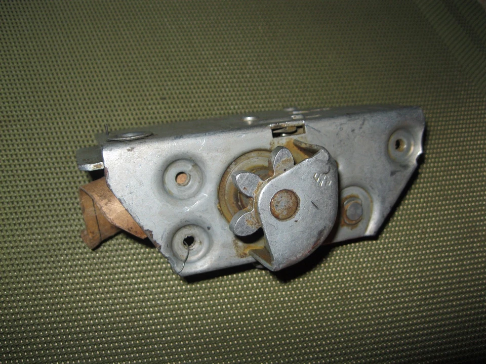 Nuevo de Lote Antiguo 1962 AMC Ambassador y Clásico Pestillo Puerta Delantera Derecha, 3461414 Foto 1 de 3