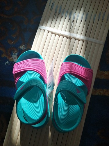 Scarpe da ginnastica sandali bambino Adidas Akwah 9 visone rosa nuovi con etichetta