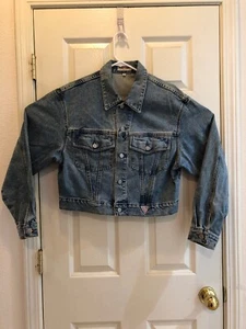 Guess Denim Jean Trucker Jacket Womens  Size Medium Light Wash Blue Made In USA - Picture 1 of 11