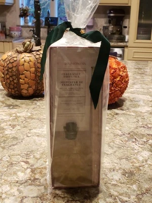 Williams Sonoma Reed Diffuser Spuced Pomegranate New 4.7 fl oz - Image 1 of 4