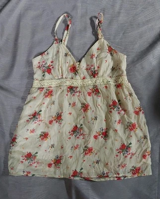 Camiseta sin mangas Forever 21 Babydoll amarilla floral ganchillo lechera Y2K hada talla M Foto 1 de 4