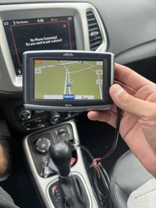 NEW Magellan Maestro 4000 Car Portable GPS Navigator 4.3" Widescreen LCD 3D Map - Picture 1 of 5