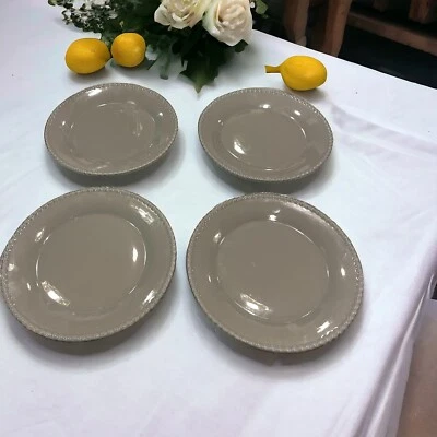 Juego de 4 Platos de Cena Pier1 Imports Gris Retirado 10 5/8" Borde con Cuentas Platos Nuevos Foto 1 de 4
