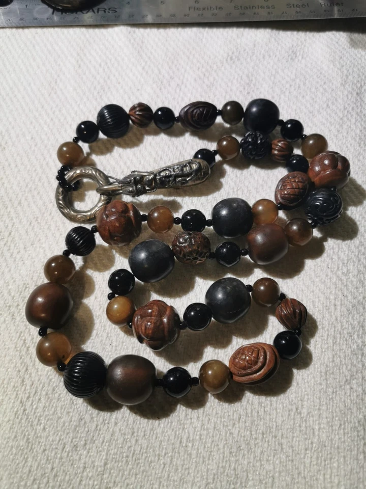 Collar Heidi Daus para Jim Walters madera tallada en ónix plata dragón declaración Foto 1 de 4