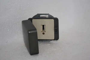 Busch & Jäger alpha nea TAE Telefon Dose mit Klappdeckel in platin - Bild 1 von 3