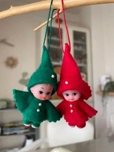 Kewpie Mini Puppe 2er Set Weihnachten Farbmotiv Japan süß Vintage Stil - Bild 1 von 3