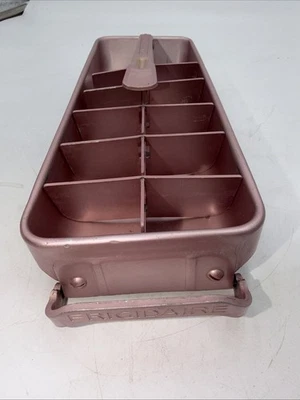 Bandeja congelador vintage FRIGIDAIRE Quickube metal rosa aluminio cubo de hielo MCM Foto 1 de 4
