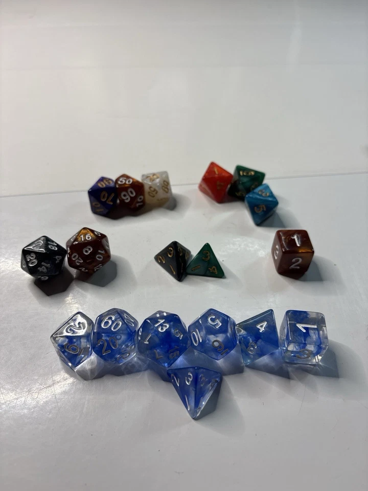 Lote Mixto de Dados Poliédricos - Dados DnD RPG - 20+ Piezas - Incluye Juego Completo Foto 1 de 4