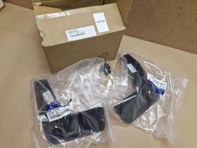 Hyundai i30 5 Door Rear Splash Guard Mud Flap Set G4460ADU20 2017-on Genuine New - Image 1 of 4