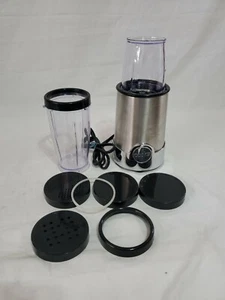 JC Penney Cooks 5 In 1 Blender With 2 Mixing Cups Used Lot#1484 - Picture 1 of 4