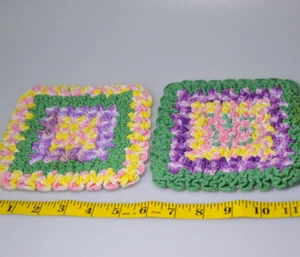 VTG sqiggly wiggly 70's Hand Crocheted retro Hot Pads Trivet Square THICK Z - Picture 1 of 22