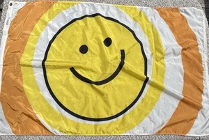 NYL GLO Flag Smile Face 3x5' With Grommets Summer Fun Flag Dual Sided - Picture 1 of 5