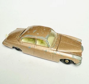 VINTAGE MATCHBOX #28-C BROWN JAGUAR MK 10 MADE IN ENGLAND BY LESNEY 1964 - 1968 - Picture 1 of 6
