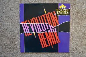 Thompson Twins U.K. Maxi-Single 12” “Revolution (Remix)” Arista (TWINS2210) NM - Picture 1 of 3