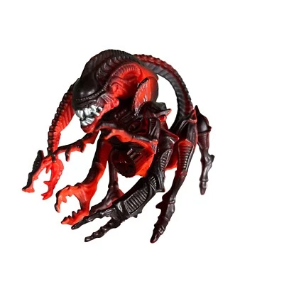 Kenner - ALIENS - 1990’s CRAB ALIEN Missing Chest Buster - Image 1 of 4