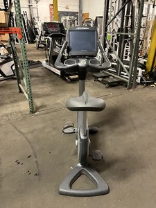 LIFE FITNESS - 95C ENGAGE - UPRIGHT BIKE - SERVICED & CLEANED - Picture 1 of 1