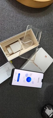 Smarphone huawei P20 pro noir - double sim - 4G - 128 Go - Ram 6Go  - Photo 1/4