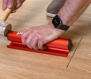 Dielengreifer - Bodenspalt Fixierer Werkzeug, Laminatboden Spalt Reparatur Set - Bild 1 von 4