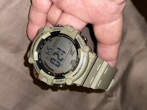 Casio Khaki Illuminator Mans Watch AE-1500 WH Olive Green PRE-OWNED - Picture 1 of 20