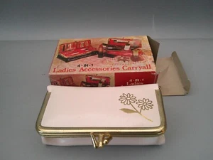 Vintage Kitch Ladies Accessories 4 in 1 carryall purse - Picture 1 of 10