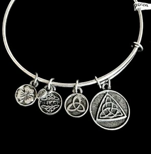 Celtic Irish Charm Adj Bangle Bracelet Celtic Knot Trinity Knot Ireland Shamrock - Picture 1 of 4