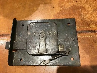 Ancienne grosse serrure de chateau porte en fer forgé epok XVII XVIII e 8 - Photo 1/3