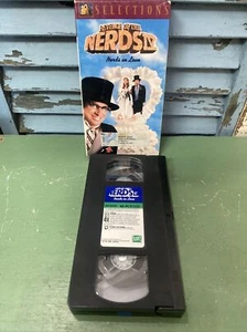 Revenge of the Nerds IV: Nerds in Love VHS - Bild 1 von 5