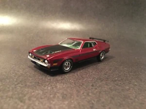 Auto World 1/64 1972 Chase Ford Mustang Mach 1, SELTEN - Bild 1 von 8